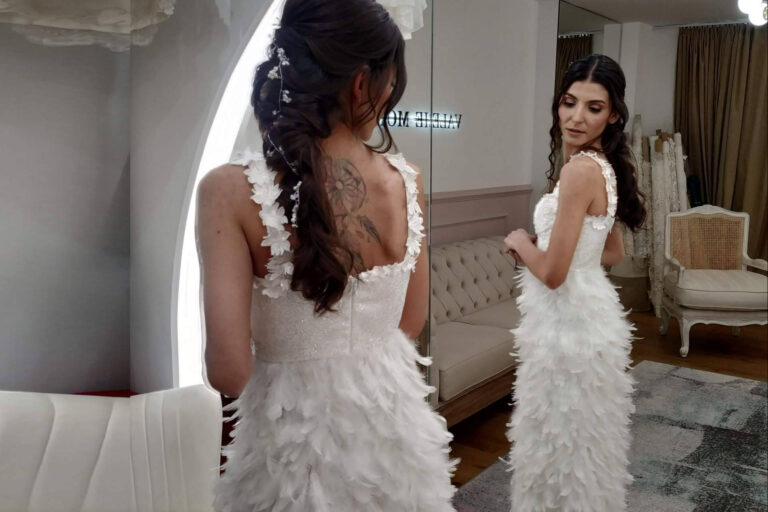 La boda de Lara; dos obras maestras de alta costura firmadas por Valérie Moreau