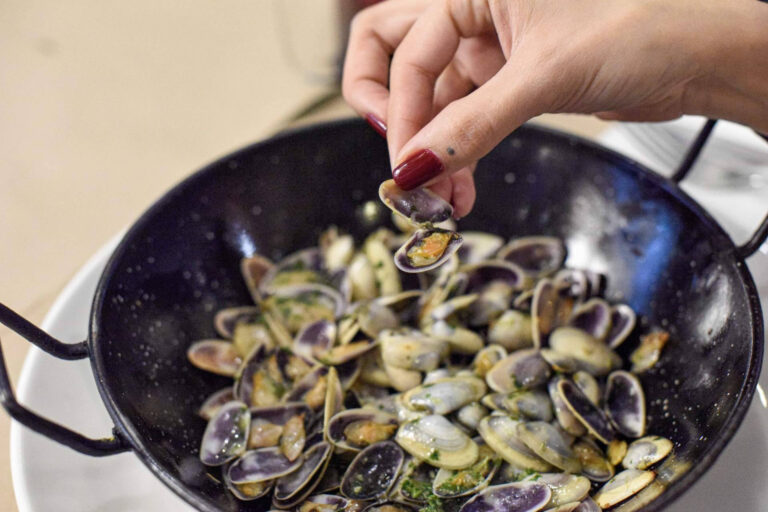 Las tapas más emblemáticas de la Barceloneta en Pasa Tapas