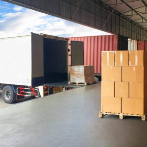 Easy Trans optimiza la logística global con soluciones integrales