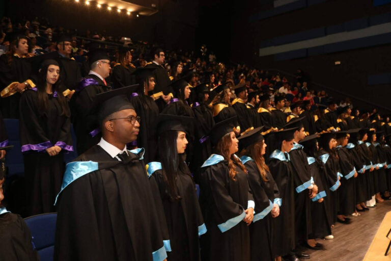 Universidad Latina de Panamá; qué ofrece la carrera de negocios a los nuevos profesionales