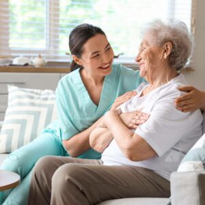 Estimulación cognitiva en personas con Alzheimer; 5 razones para reforzarla en el hogar