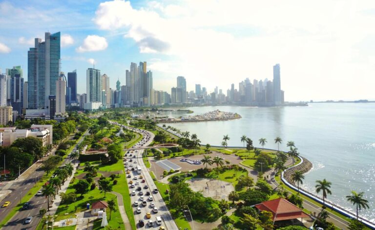 Legal Solutions Panama; cómo invertir en bienes raíces en Panamá siendo extranjero