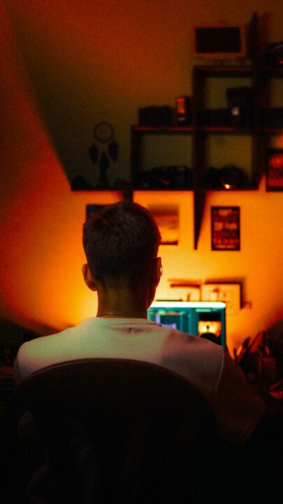 Un 30% de los menores en España accede a pornografía en internet