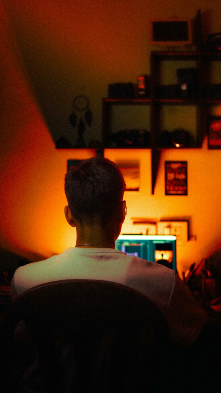 Un 30% de los menores en España accede a pornografía en internet