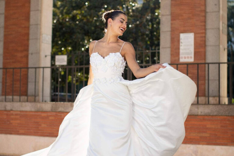 Vestidos de novia a medida en Madrid con el sello artesanal de Luz Marina Cruz