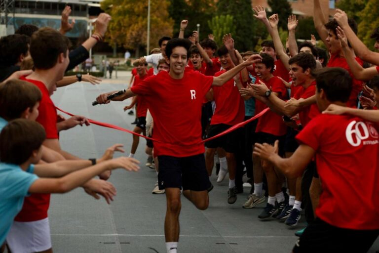 Retamar bate el récord de relevos de 60 km en el inicio de las celebraciones de su 60º aniversario