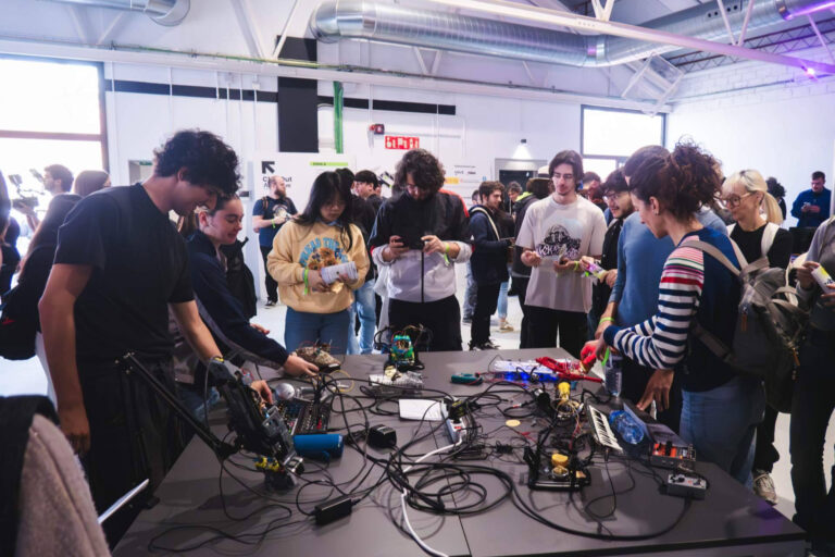 El emprendimiento joven protagoniza la 3a edición del VIBEZ, Festival de Cultura Digital