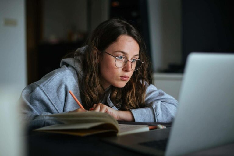 ApruebaTodo impulsa el progreso académico con una plataforma colaborativa para estudiantes universitarios