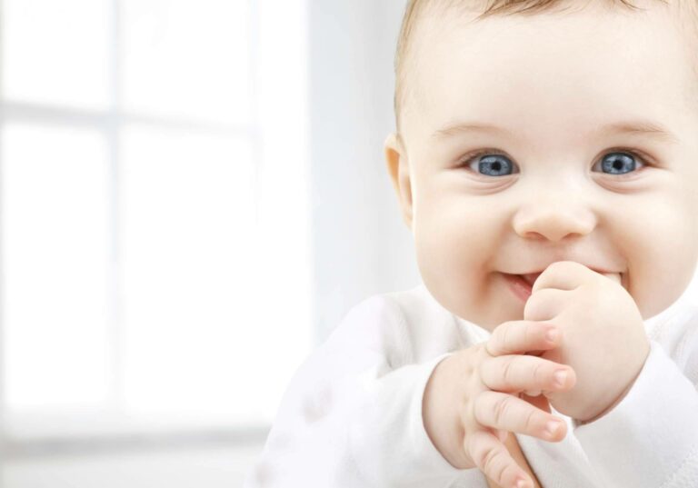 Chocolat Baby presenta sus nuevas cestas de puericultura bajo el sello 'Un cariño para mamá'