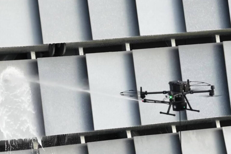 Galvañ Lacados lleva la limpieza de naves a otro nivel gracias al uso de drones