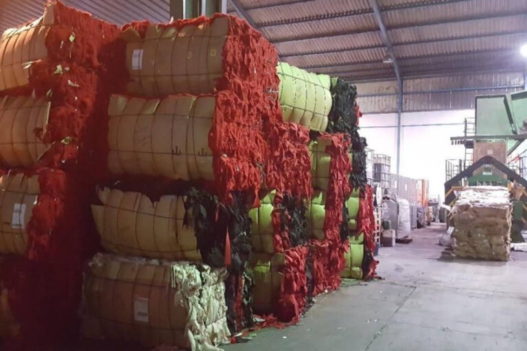 España frente al desafío del residuo textil; Acteco da un paso decisivo con la adquisición de Texper