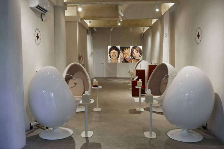 Glow White abre en Barcelona su primer estudio especializado en blanqueamientos dentales indoloros