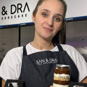 Sandra Cheesecake presenta su nuevo 'Cheesecake en Lata' con una explosión de toppings