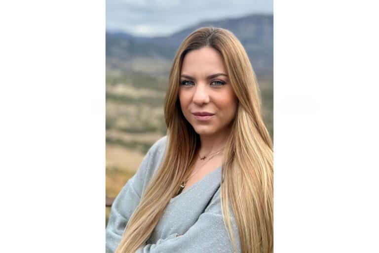 Laura Solé Barbará; escribir desde las cenizas