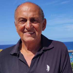Alfonso Molera Teruel destapa la cara oculta del chocolate en Chocolate negro.