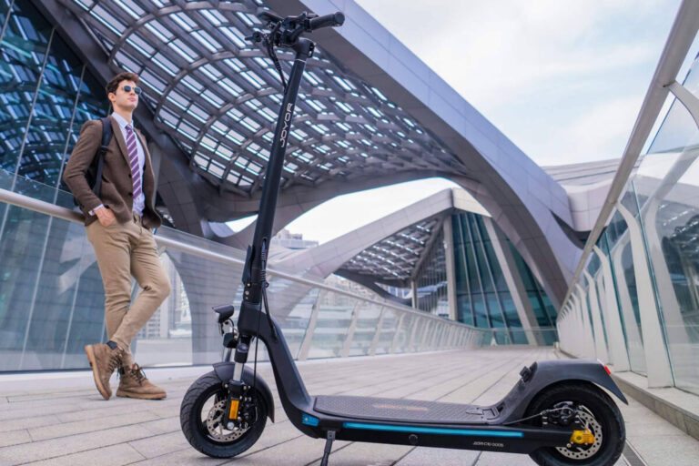 Joyor lidera la movilidad personal con patinetes eléctricos sostenibles y homologados para España y Europa