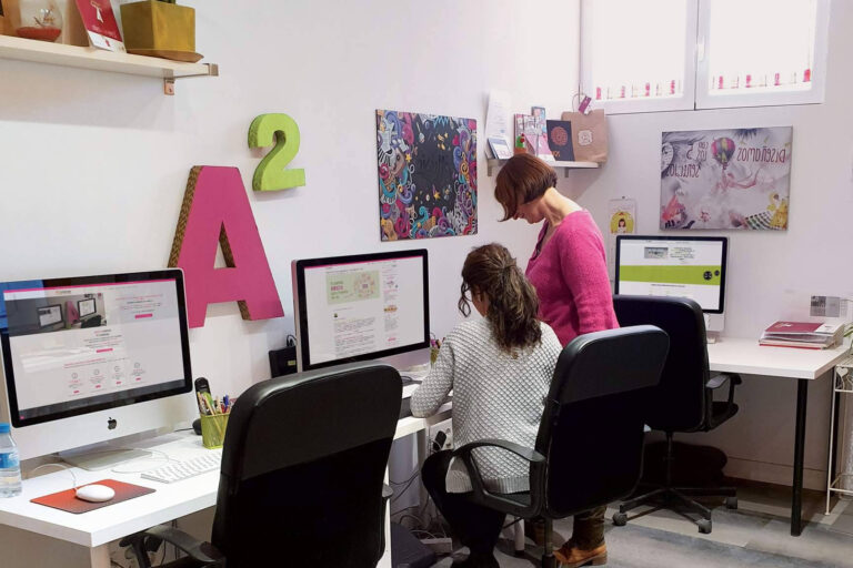 A2colores explora el potencial del diseño de catálogos creativos en la estrategia comercial