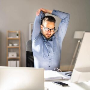 Ejercicios de pausas activas para empresas; así los incorpora WellWo en su plataforma