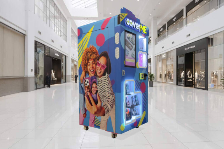 CoverMe; la nueva máquina de personalización de carcasas de móvil para centros comerciales