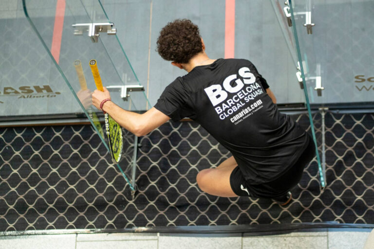 Iván Pérez; estrella tinerfeña del squash español cuenta con patrocinio de una empresa de Tenerife