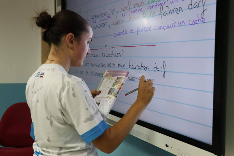 Casvi Villaviciosa va más allá del bilingüismo e impulsa una educación plurilingüe