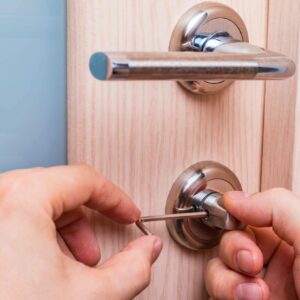 Cerrajeros 24 Horas refuerza su servicio de apertura de puertas rápida en Madrid