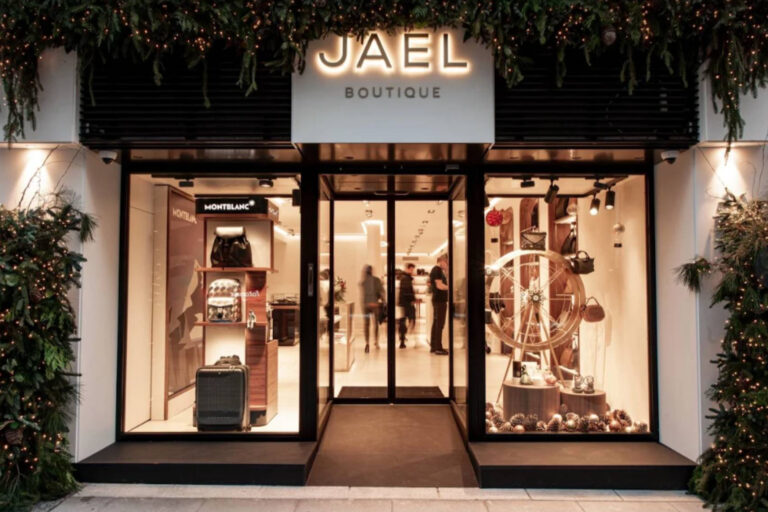 Bolsos de marca en Compostela; Jael Boutique refuerza su propuesta de lujo para mujer