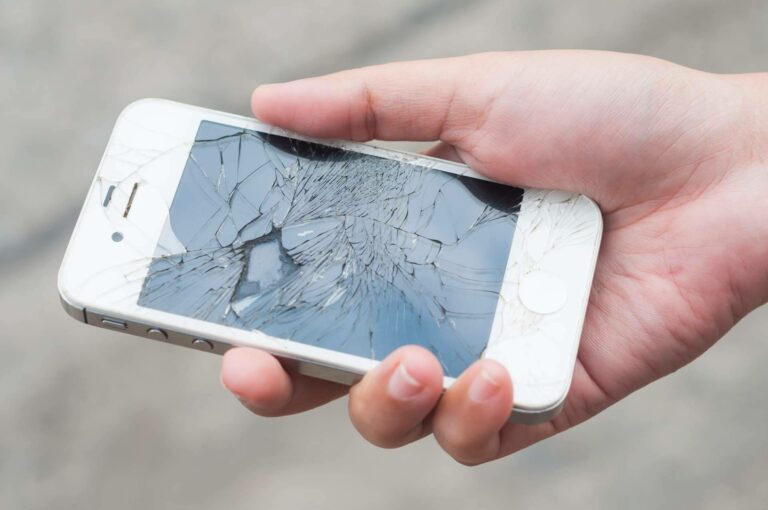 School Repair Phones prepara perfiles de técnico en reparación de celulares para móviles y tablets