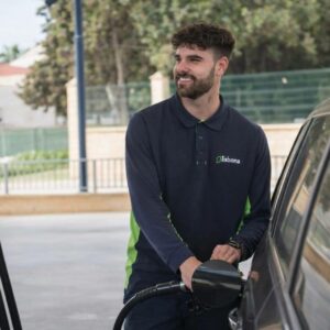 Nuevos puntos para recargas eléctricas impulsan la movilidad sostenible en Torre del Mar
