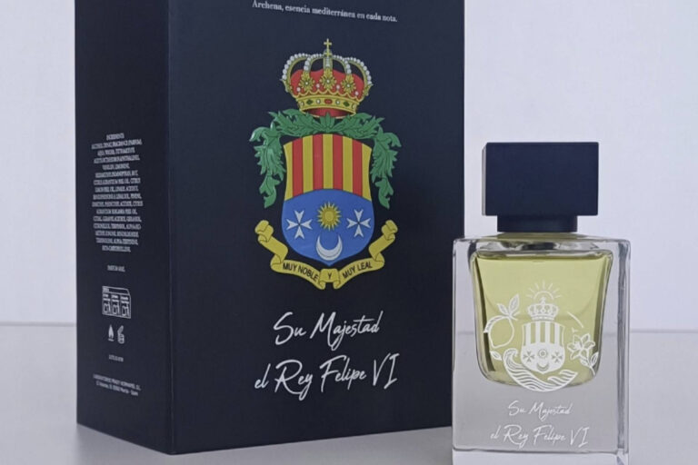Una empresa murciana crea el perfume entregado al Rey Felipe VI en FITUR