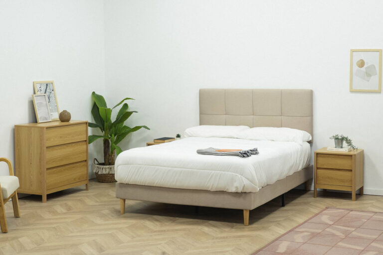 Top Mueble refuerza su oferta en bases tapizadas y canapés abatibles con soluciones adaptadas al hogar actual