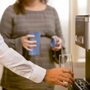 Culligan analiza los factores clave en el alquiler de dispensadores de agua para empresas
