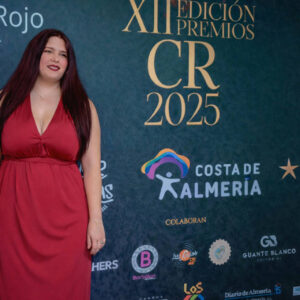 Entre cicatrices y palabras, se publica ´Historias de una adolescente, el retrato generacional de una joven autora´