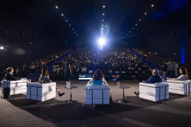 Mujer y Empresa Summit de INTRAMA; liderazgo y talento femenino toman el control en la era de la IA