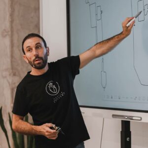 El tatuaje como profesión artística; cómo elegir bien un curso de tatuaje en un sector en plena transformación