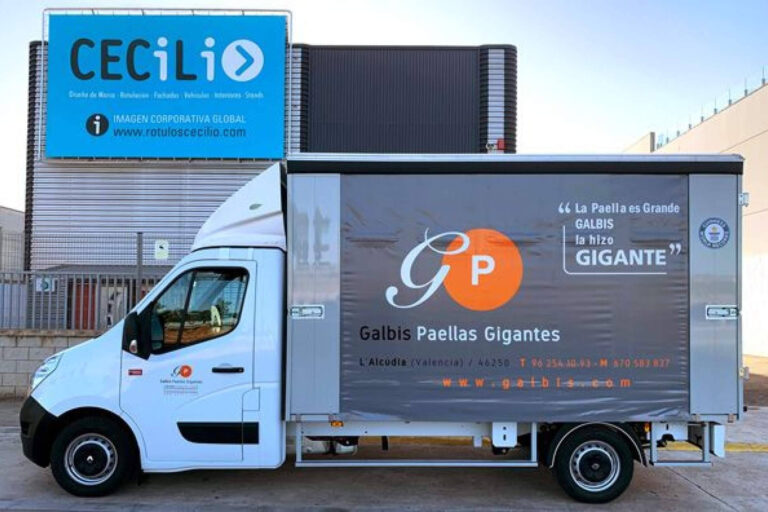 Rótulos Cecilio amplía su oferta con lonas de gran formato para publicidad y eventos