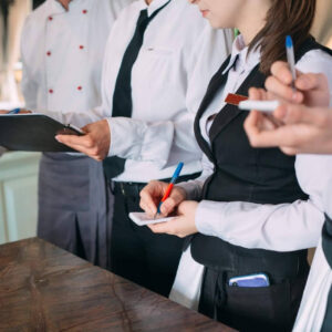 Empleabilidad ETT, referencia española en la TV pública francesa para analizar el empleo en hostelería