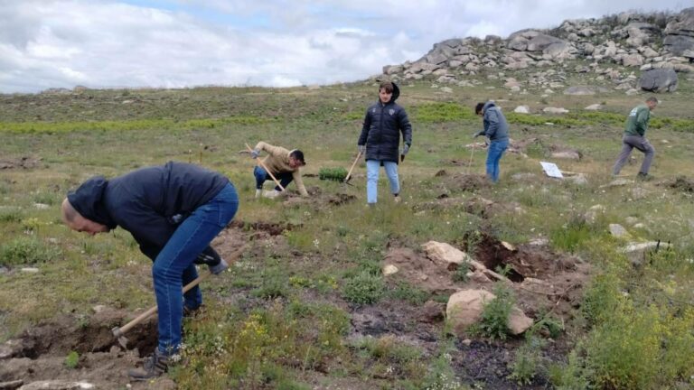 CO2 GESTIÓN, FOXY, y Fundación Alcoraz consolidan su compromiso ambiental con un nuevo bosque en Galicia