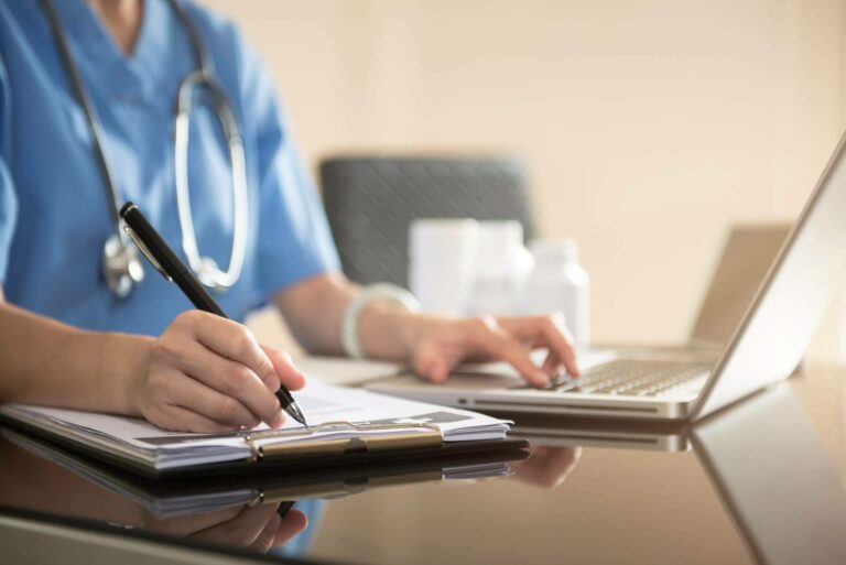 Aula Siena refuerza su apuesta por la formación sanitaria de élite con dos másteres en salud