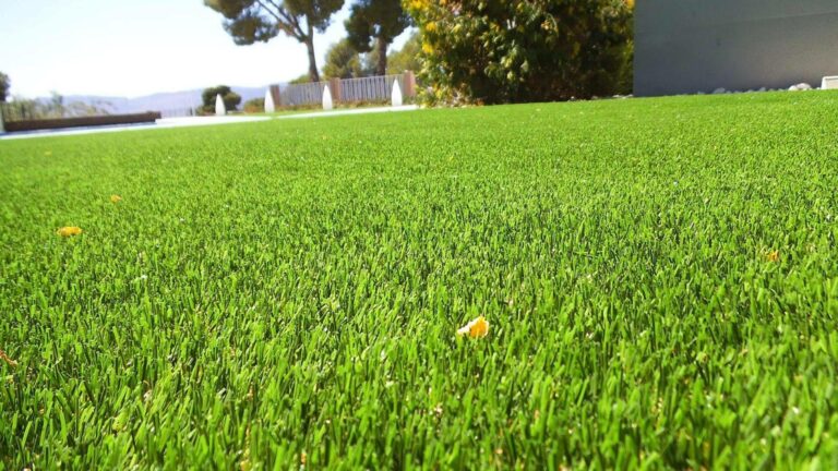 Vacaciones con niños en casa, cómo convertir el jardín en un espacio seguro y de mínimo mantenimiento