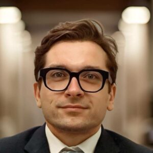Vaughan nombra a Tomasz Karasek director general y consejero de la sociedad