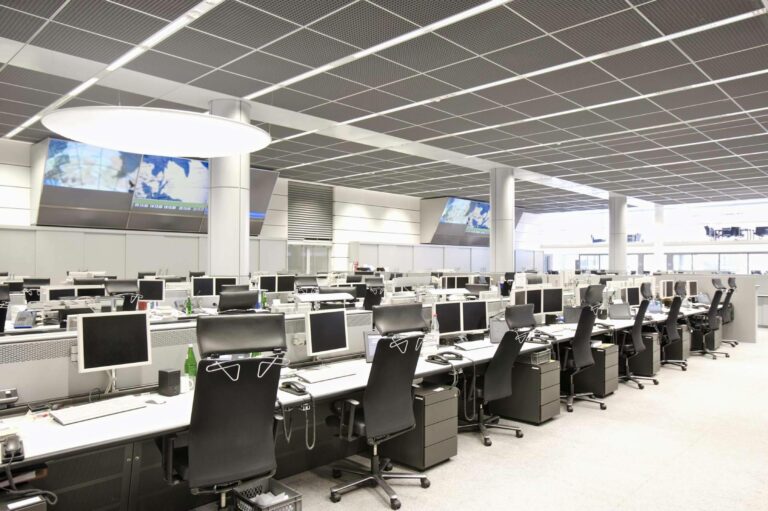 El mobiliario de autor de la gama Noma se suma al ecosistema de ahorro y economía circular de Factoryoficina