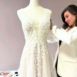 Entre pasarelas internacionales, asesoría de imagen y moda nupcial; el camino de Agostina Gerardi