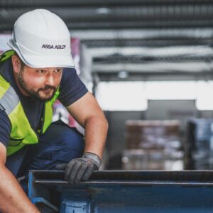 Mantenimiento de puertas industriales y equipamiento de muelles de carga