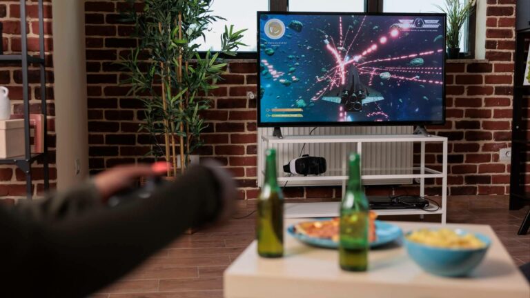 Cómo elegir un televisor sin perderse entre pulgadas, siglas y funciones que quizá nunca se utilizarán