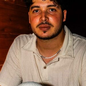 Casiel Nieto; 'Las raíces no son un freno; son el suelo desde el que se crece'