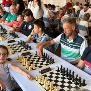 La Escuela Municipal de Ajedrez de Estepona cierra el curso con una semana de torneos y más de un centenar de participantes