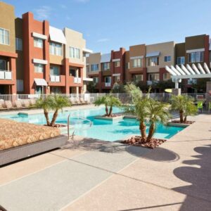 Piscinas comunitarias y pisos turísticos; el conflicto vecinal que se dispara en verano