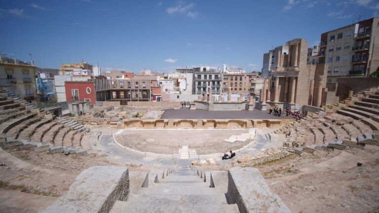 Cartagena Puerto de Culturas une el gran teatro y el Castillo de la Concepción en un circuito que desentierra su joya más desconocida
