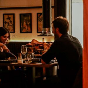 Del 'llenar mesas' a sostener demanda en verano, estrategia, operación y visibilidad